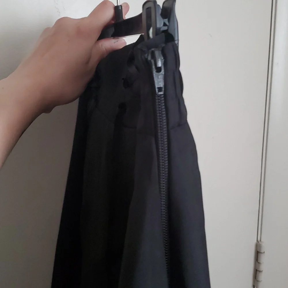 Vampire Freaks Black Ruffled Cassandra Skirt - Picture 5 of 15